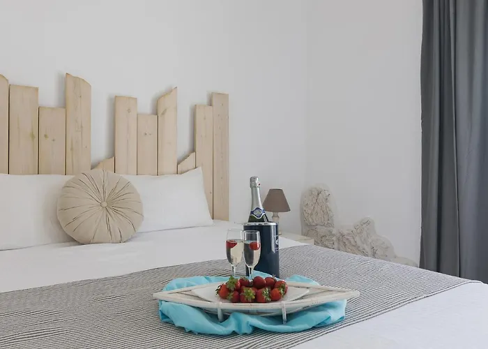 Villa Ble Oneiro Crystal Adamantas (Milos)