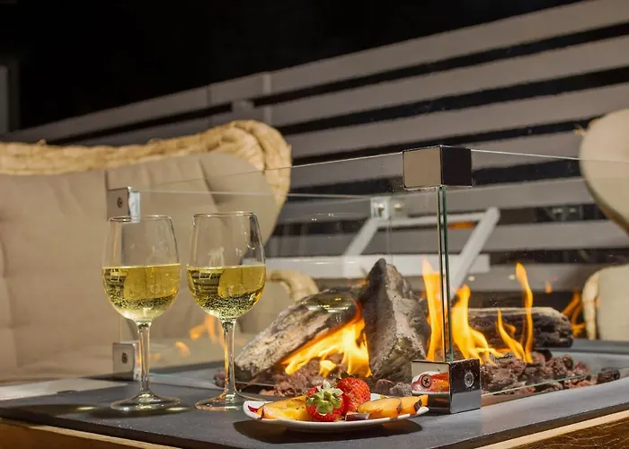 Villa Ble Oneiro Crystal