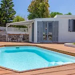 Ble Oneiro Crystal Villa Adamantas (Milos)