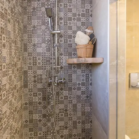 Ble Oneiro Crystal Villa *