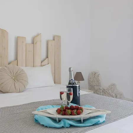 Villa Ble Oneiro Crystal Adamantas (Milos)