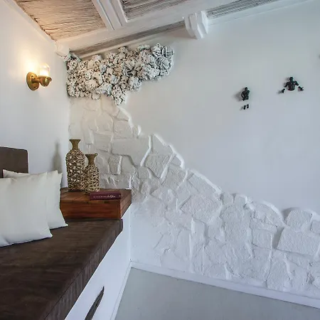 Villa Ble Oneiro Crystal