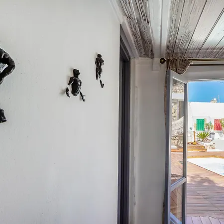 Villa Ble Oneiro Crystal