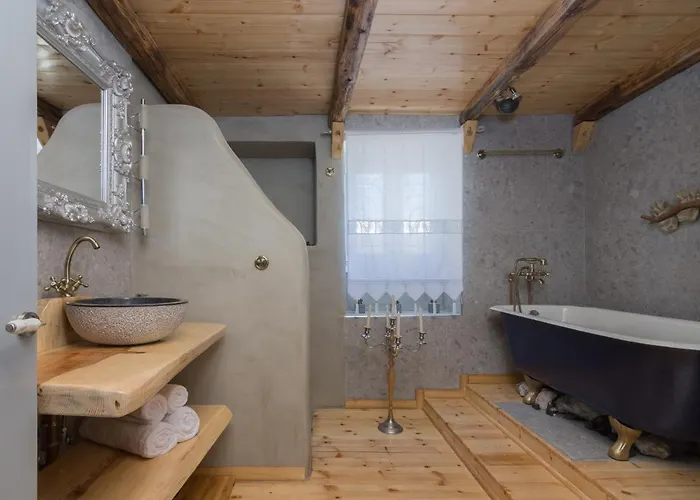 Villa Ble Oneiro Crystal